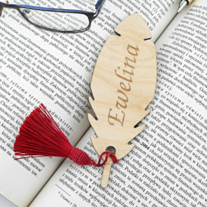 Drewniane zakładki do książek z grawerem imienia - Pióro