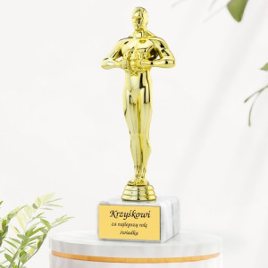 Statuetka The Best na postumencie z grawerem - Dla świadka