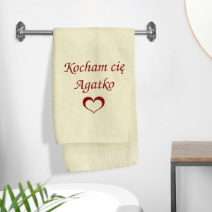 Ręcznik z haftem 70 x 140 - Serce