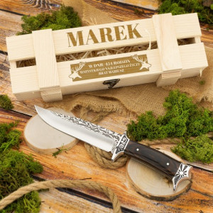 Nóż myśliwski z grawerem na skrzynce na urodziny - Jeleń