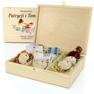 Skrzynka na upominki z personalizacją dla nowożeńców - Ślubne Ptaki