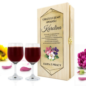 Skrzynka na wino z kieliszkami z okazji awansu - Kolejnych Sukcesów
