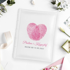 Album na zdjęcia skórzany z nadrukiem na ślub - Serce z Odcisków