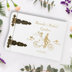 Drewniany album na zdjęcia z grawerem na prezent na ślub - Ślubny Rejs