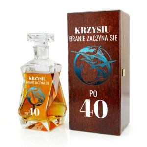 Karafka z nadrukiem w pudełku na 40 urodziny dla przyjaciela - Branie po 40