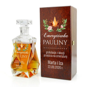 Karafka z nadrukiem w drewnianym pudełku na emeryturę - Emerytówka