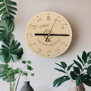 Zegar z grawerem dla nastolatka - Młody geniusz