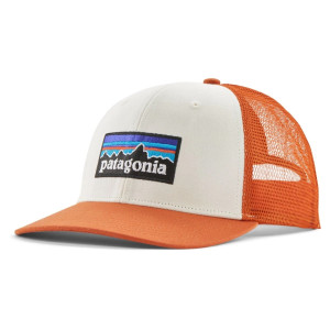 Czapka PATAGONIA P-6 Logo LoPro Trucker Hat white w/redtail rust