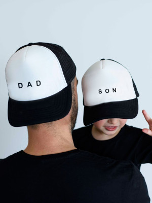 Komplet czapek z daszkiem dad & son