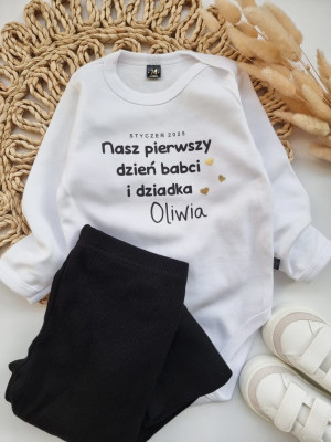 Body niemowlęce pierwszy dzień babci i dziadka