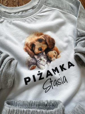 Piżama dziecięca z nadrukiem słodkich zwierzątek