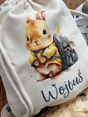 Worek dla dziecka z nadrukiem króliczka z plecakiem + imię