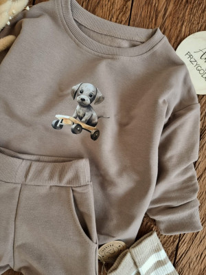 Kawowy komplet dresowy z pieskiem bluza + spodnie