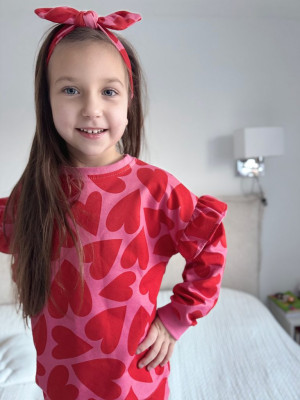 Bluza dla dziewczynki z falbankami serca na różu