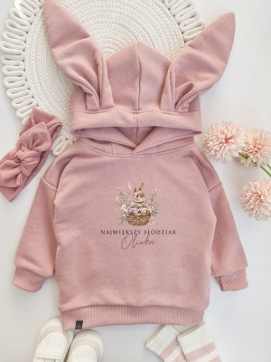 Bluza z kapturem z uszkami zajączka króliczek w wiklinowym koszu