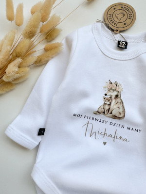 Body niemowlęce pierwszy dzień mamy wilki