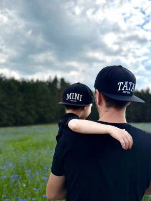 Komplet czapek z daszkiem tata mini est