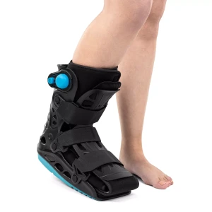 But ortopedyczny typu Walker pompowany dwukomorowo marszowy krótki Pro Walker Low Timago