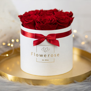 Ciemnoczerwone wieczne róże biały flowerbox CLASSIC M