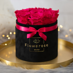 Ciemnoróżowe wieczne róże czarny flowerbox VELVET M