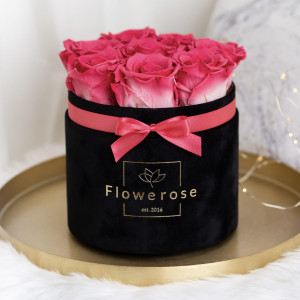 Koralowe wieczne róże czarny flowerbox VELVET M