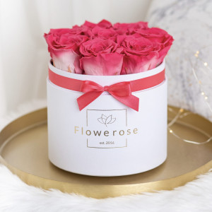Koralowe wieczne róże biały flowerbox CLASSIC M