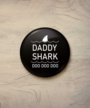 Button daddy shark