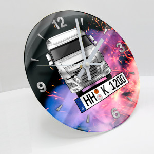 Personalisierte Wanduhr mit deinem LKW u. Kennzeichen in fire Design