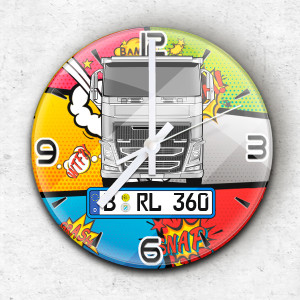 Persönlich gestaltete Wanduhr mit deinem LKW u. Kennzeichen in Comic-2 Design