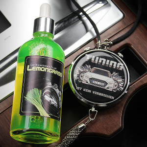 Lufterfrischer fürs Auto: Lemongrass-Nachfüllflasche! Hochwertige Nachfüllflasche und einzigartige Auto Geschenkideen für eine erfrischende Fahrt.