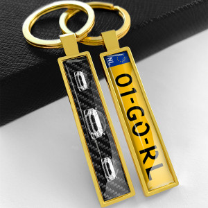 Gepersonaliseerde Sleutelhanger - Jouw Eigen Nummerplaat op een Uniek Cadeau - Een van de Top 10 Cadeaus voor Mannen!