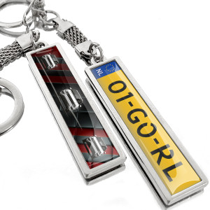 Sleutelhanger Standaard met uw automodel en kenteken!  Test de preview nu!