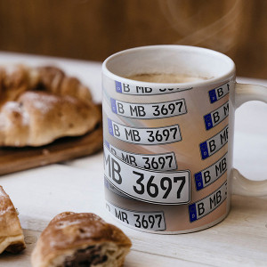 Auto Tasse mit Kennzeichen bzw. Text personalisiert. Dein Automodell ist drauf, Fototassen auch vorrätig. Kaffeetasse, Teetasse für jeden Geschmack