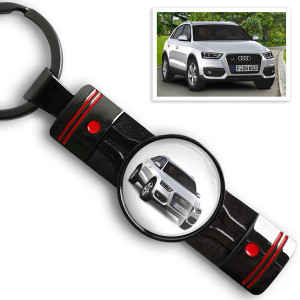 Schwarzer Kolben Schlüsselanhänger mit individuellem Auto und Kennzeichen. Perfektes Geschenk für Autoliebhaber und Männer, die Autos lieben.