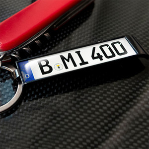 Ouvre-bouteille personnalisé avec plaque d'immatriculation pour conducteur de voiture – Cadeau unique pour passionné et pratique