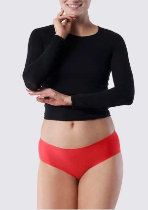 Gładkie bezszwowe figi damskie w kolorze soczystej czerwieni Simple Panty Julimex S