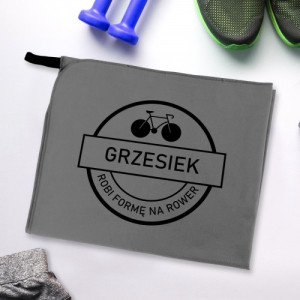 Ręcznik sportowy z mikrofibry dla rowerzysty z nadrukiem personalizowanym 75x150 cm – Robi formę na rower