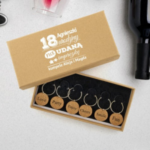 Znaczniki na kieliszki na 18 urodziny – personalizowany zestaw 6 sztuk