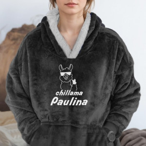Czarna kocobluza damska oversize z kapturem i haftem personalizowanym - Chillama