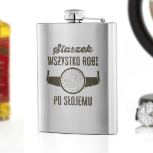 Piersiówka z grawerem dla stolarza ze stali nierdzewnej – personalizowany prezent Mistrz Dłuta