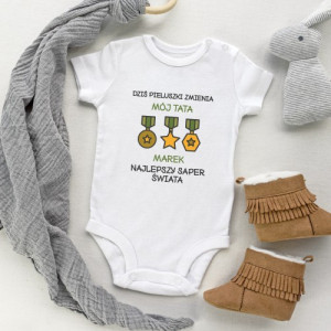 Body niemowlęce dla chłopca r. 56 z nadrukiem Tata Saper - bawełniane body personalizowane