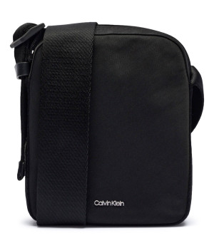 Calvin Klein Reporterka