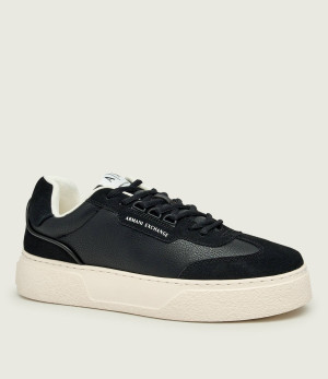 Armani Exchange Sneakersy | zamsz
