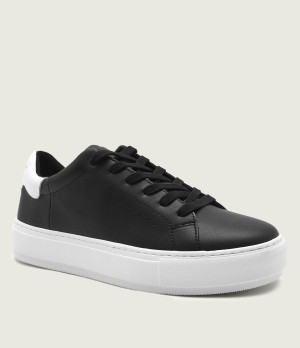 Kurt Geiger Skórzane trampki LANEY