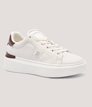 Tommy Hilfiger Skórzane sneakersy CHIC
