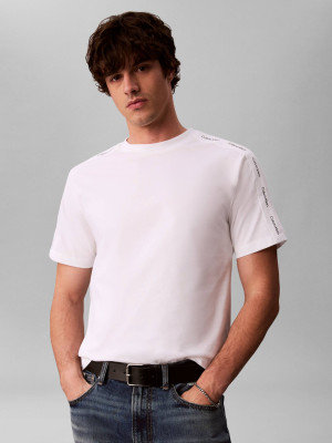 Calvin Klein Jeans T-shirt | Classic fit