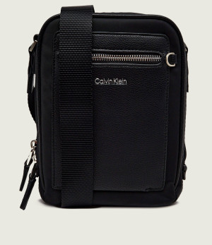 Calvin Klein Reporterka