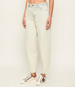 Armani Exchange Jeansy J51 | carrot fit