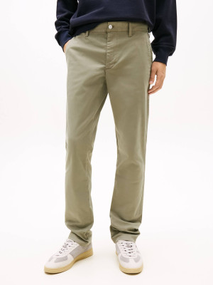Tommy Jeans Spodnie chino Scanton TH x F.C. Liverpool | Slim Fit