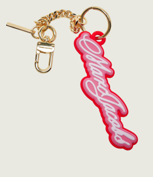 Marc Jacobs Brelok THE CURSIVE LOGO
